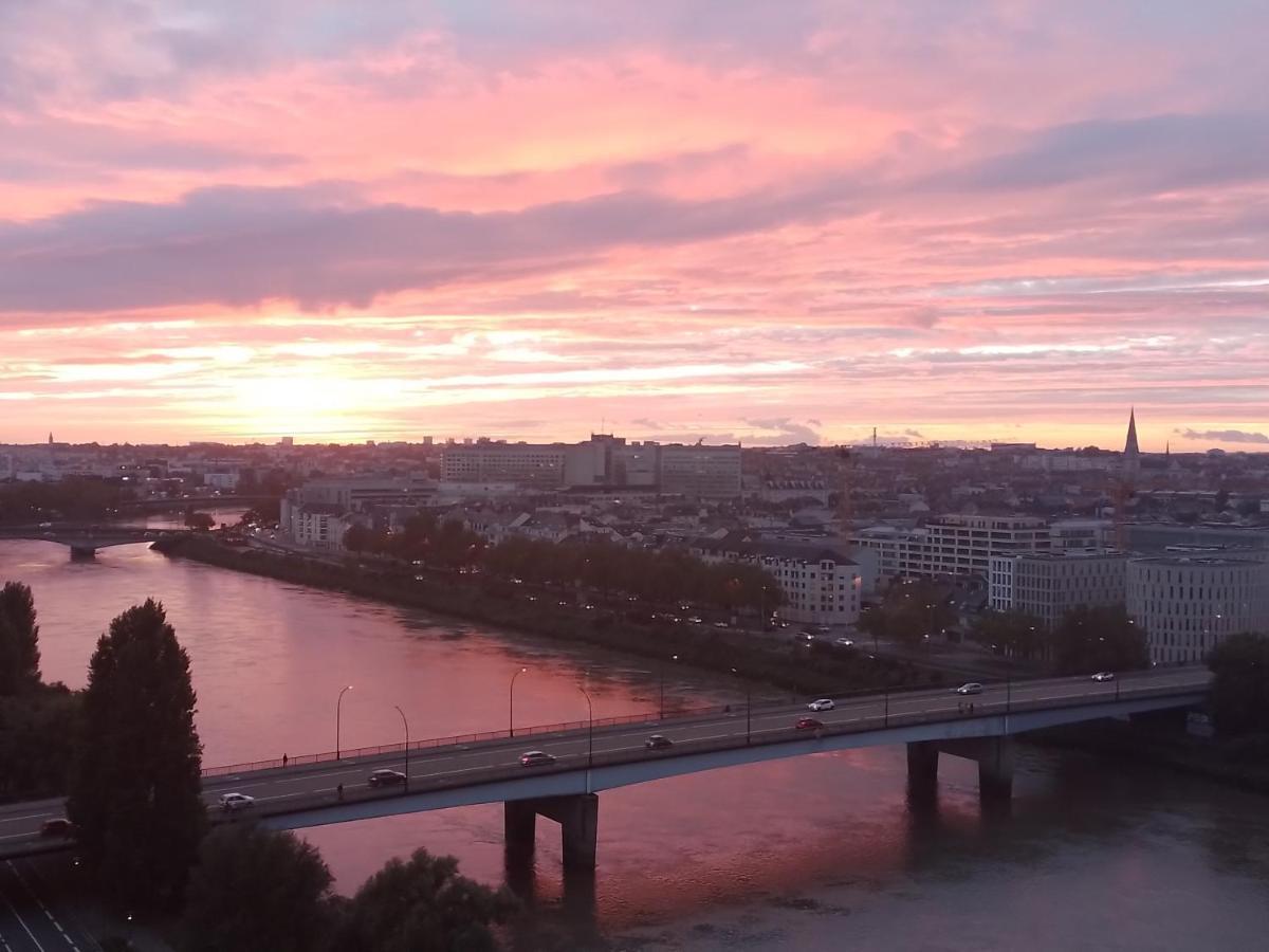 Appartement Standing Vue Panoramique Sur Nantes Exterior photo